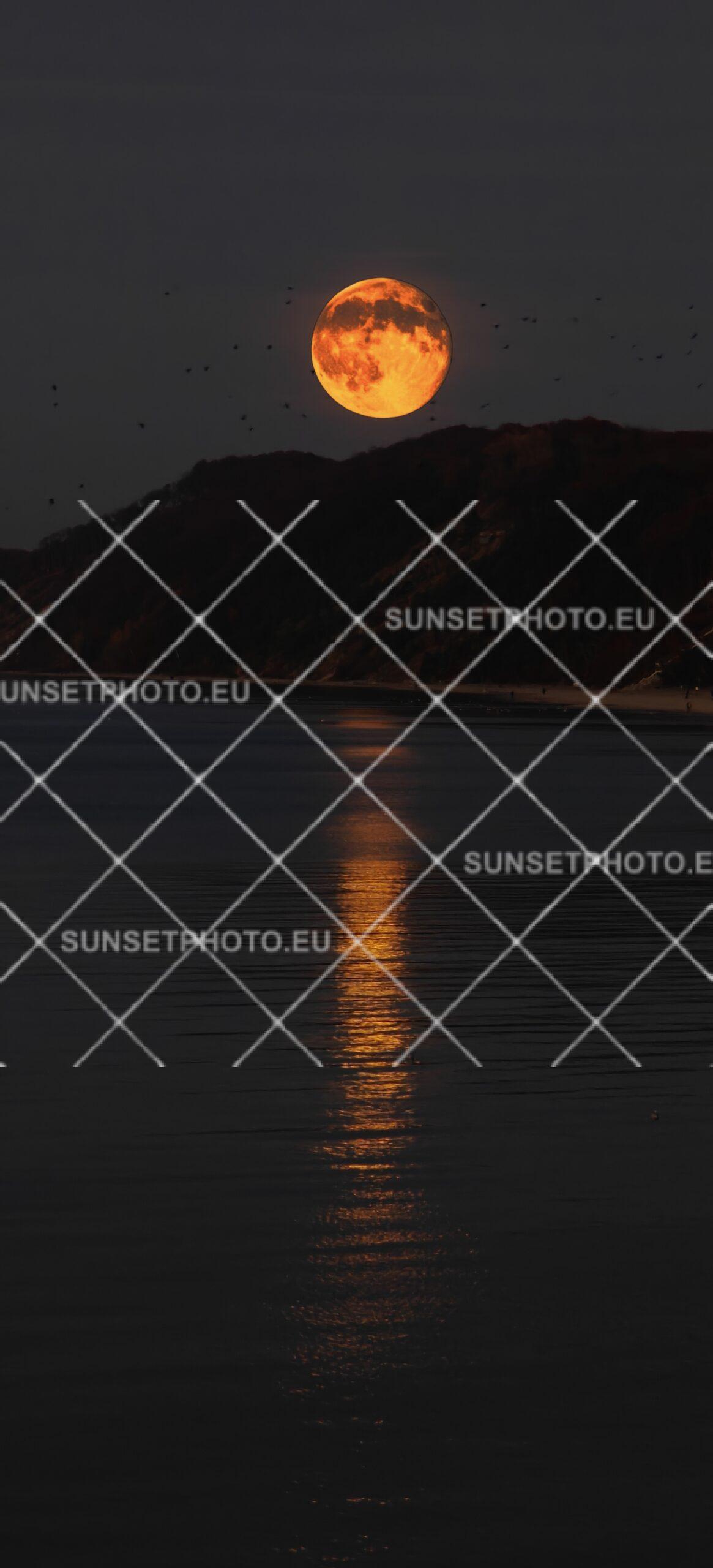 pełnia księżyca nad Bałtykiem